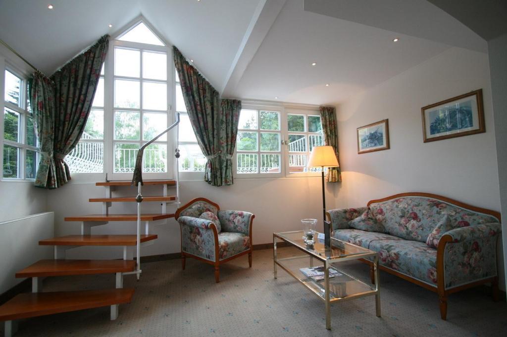 Park Hotel Am Schloss Ettringen  Habitación foto